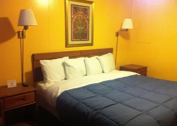Green Crest Motel hotel thumbnail 8