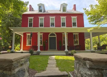 The Hollinger House hotel thumbnail 7