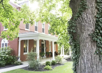 The Hollinger House hotel thumbnail 8