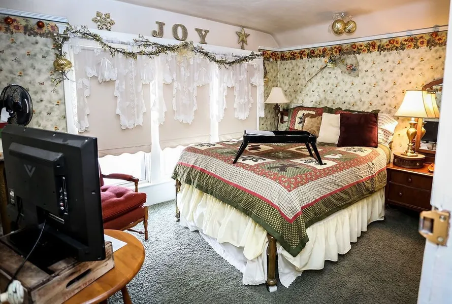 3rd Street Nest Bed & Breakfast hotel detail image 6
