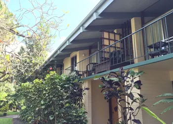 Dolphin Bay Hotel hotel thumbnail 3
