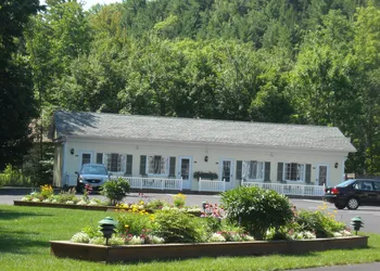 Cromwell Harbor Motel hotel thumbnail 2