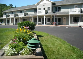 Cromwell Harbor Motel hotel thumbnail 4