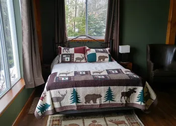 Strong Timbers B&B hotel thumbnail 4