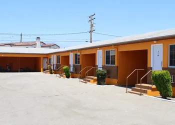 Aristocrat Motel hotel thumbnail 4
