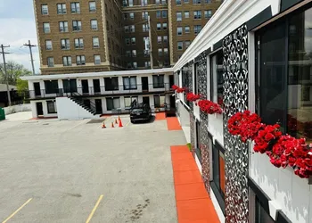 Village Inn hotel thumbnail 6