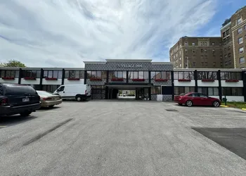Village Inn hotel thumbnail 7