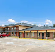 Econo Lodge Russellville hotel detail image 5