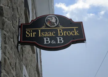 Sir Isaac Brock B&B Luxury Suites hotel thumbnail 4