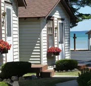 The Beach House hotel detail image 3