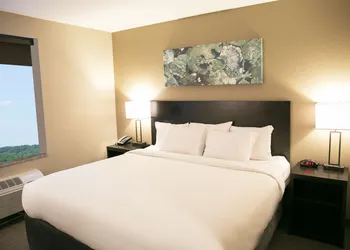 Berlin Encore Hotel & Suites hotel thumbnail 8