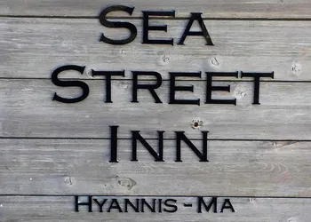 Sea Street Inn hotel thumbnail 5