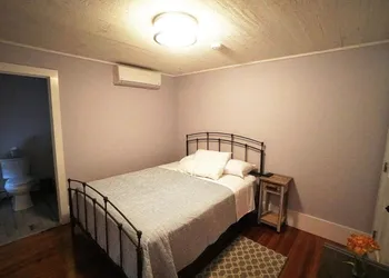 Sea Street Inn hotel thumbnail 7