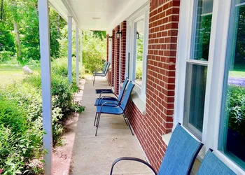 Elk Rapids Lakeshore Inn hotel thumbnail 6