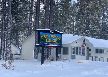 High Country Lodge hotel thumbnail 2