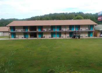 Blue Ridge Rustic Inn hotel thumbnail 4