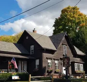 1860 House Inn and Vacation Rental Home hotel detail image 3