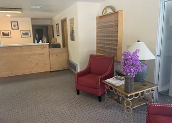 Golden Eagle Inn hotel thumbnail 5