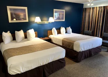Golden Eagle Inn hotel thumbnail 6