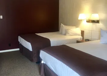 Four Winds Motel hotel thumbnail 7