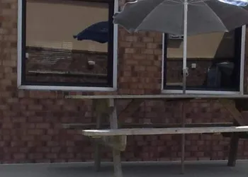 Sandpiper Motel hotel thumbnail 5