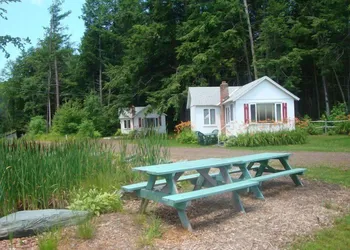 The Cabins at Autumn Mountain Winery hotel thumbnail 5