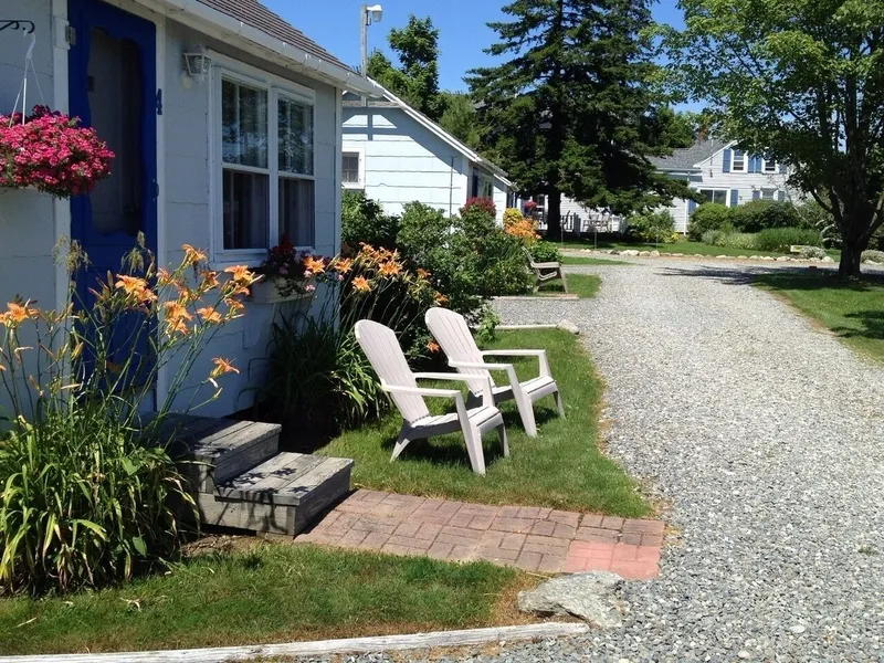 Isleview Motel and Cottages hotel detail image 6