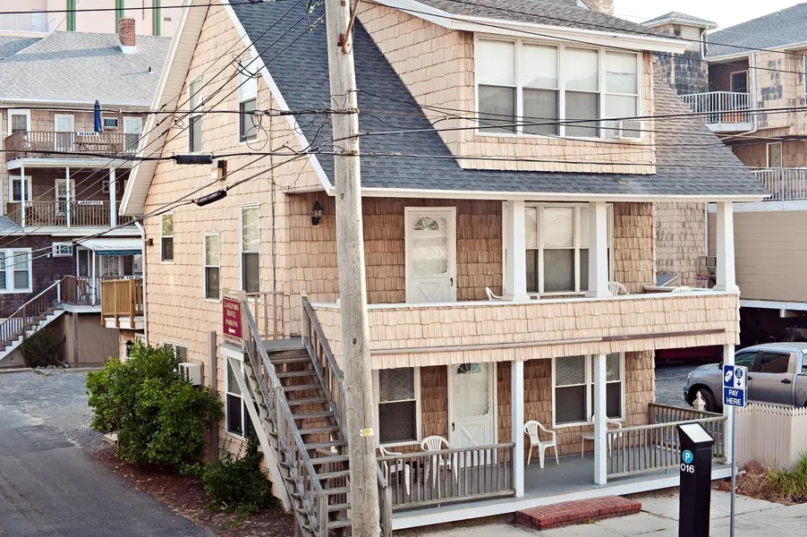 Lankford Hotel and Lodge hotel detail image 2