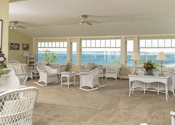 Black Point Inn hotel thumbnail 8