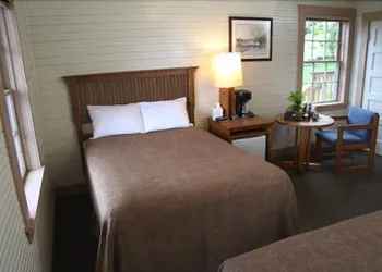Waterfall Resort hotel thumbnail 4