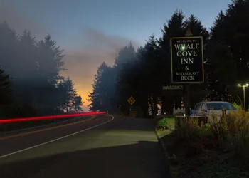 Whale Cove Inn hotel thumbnail 8