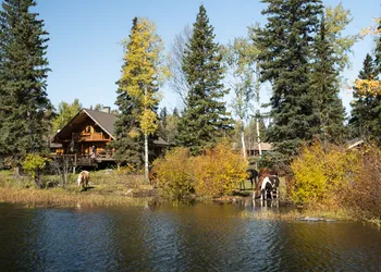 Ten-ee-ah Lodge & Campground hotel thumbnail 5