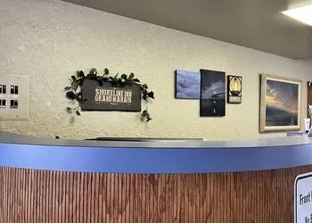 The Shoreline Inn hotel thumbnail 8