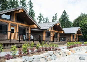 Rowena's Inn On The River hotel thumbnail 2