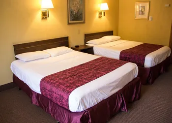 Fran Cove Motel hotel thumbnail 2