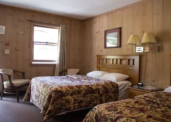 Fran Cove Motel hotel thumbnail 6