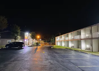 Host Inn hotel thumbnail 6