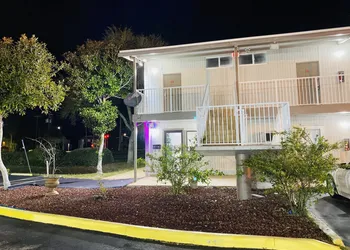 Host Inn hotel thumbnail 7