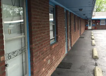 Tompkin's Motel hotel thumbnail 3