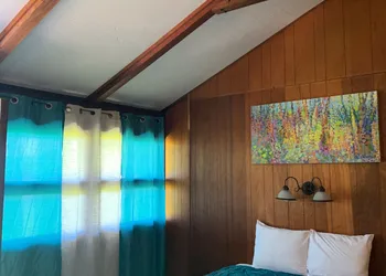 Coppermine Lodge hotel thumbnail 4