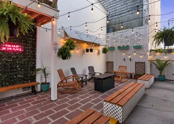 Dry Dock Inn hotel thumbnail 6