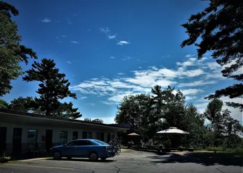 Town and Country Motel hotel thumbnail 5