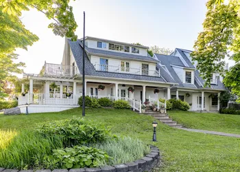Chestnut Inn Bed and Breakfast hotel thumbnail 3