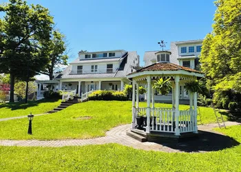 Chestnut Inn Bed and Breakfast hotel thumbnail 4