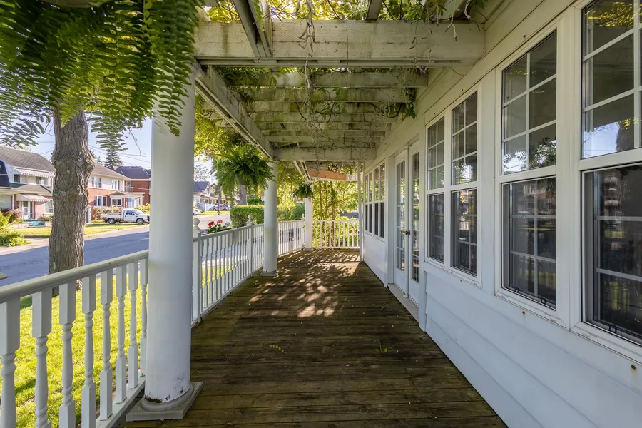 Chestnut Inn Bed and Breakfast hotel detail image 6