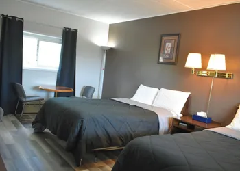 Hillside Inn Pembroke hotel thumbnail 8