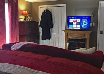 Butler Creek House hotel thumbnail 3