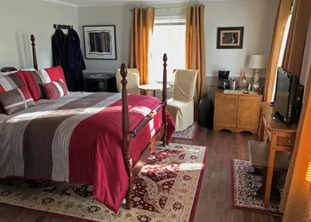 Butler Creek House hotel thumbnail 6