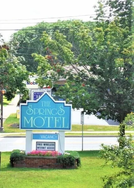 The Springs Motel hotel detail image 6