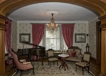 Circular Manor Bed and Breakfast hotel thumbnail 5